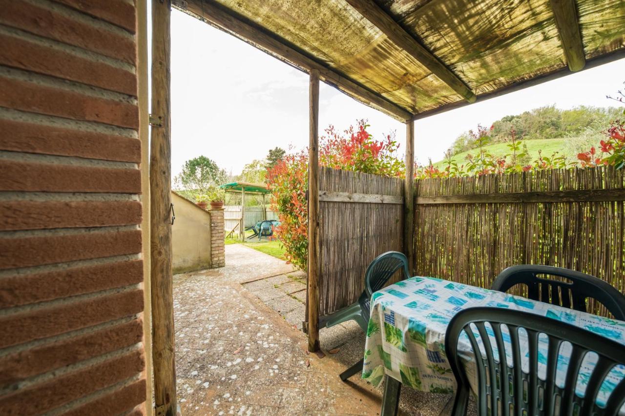 Agriturismo Due Ponti Chianni Kültér fotó