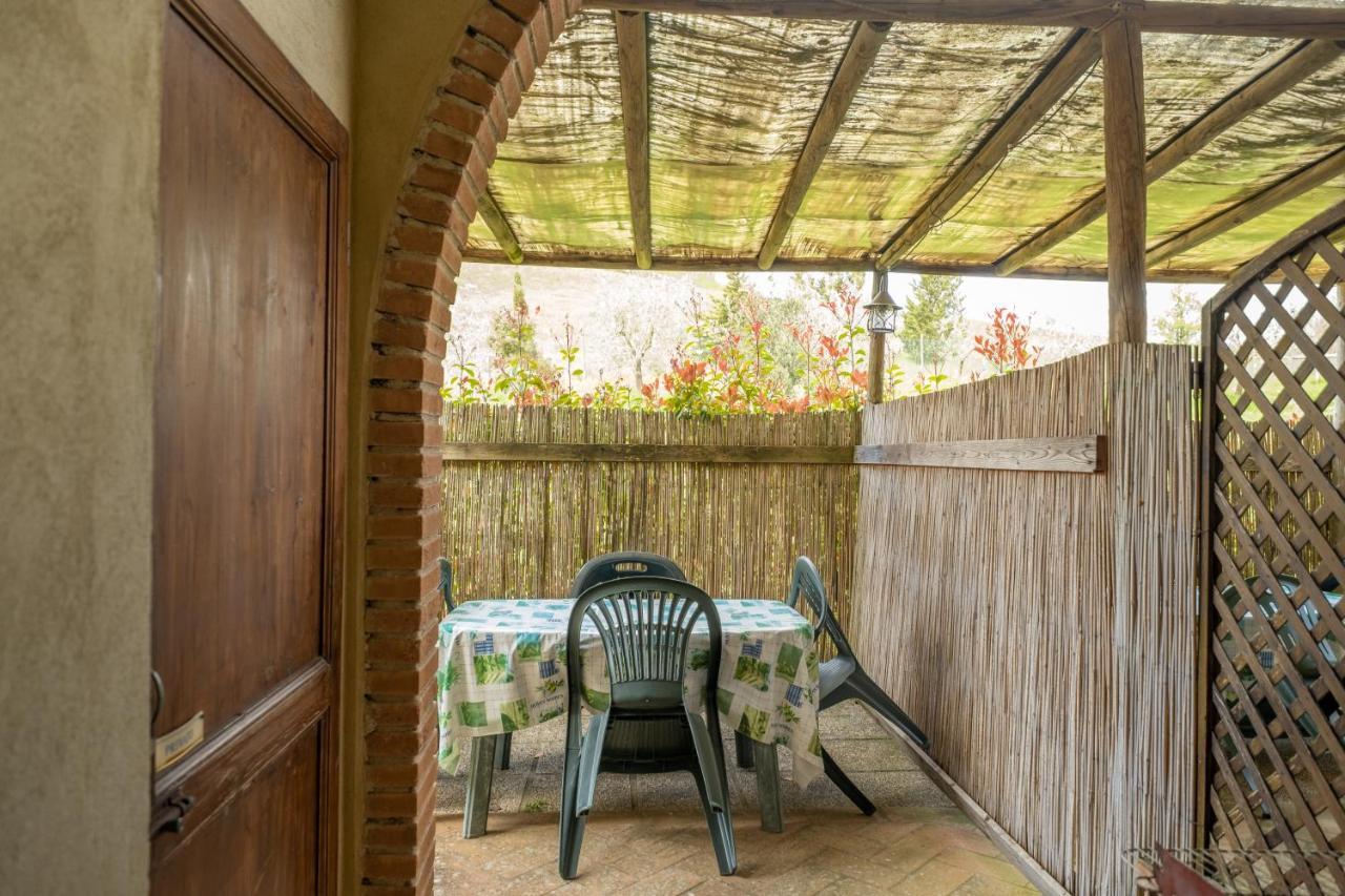 Agriturismo Due Ponti Chianni Kültér fotó