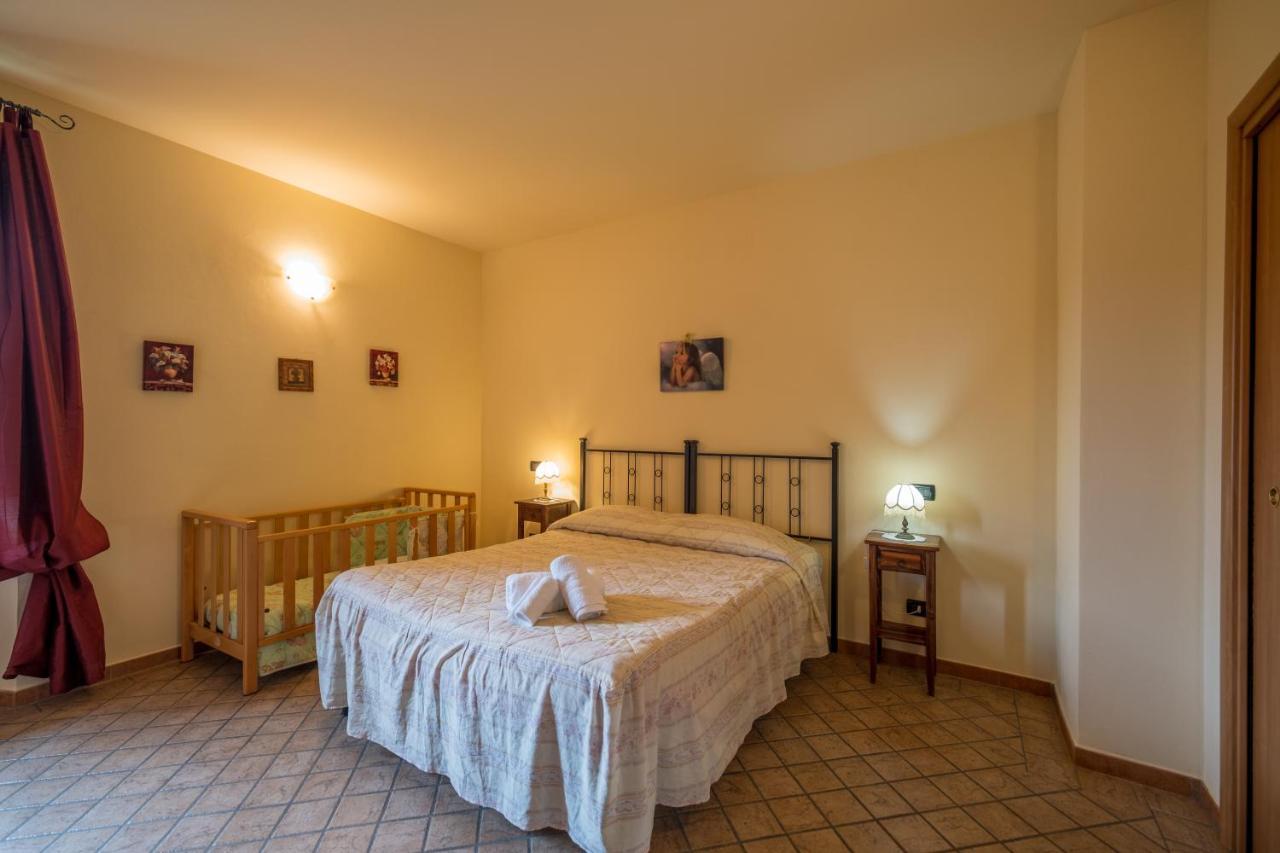 Agriturismo Due Ponti Chianni Kültér fotó
